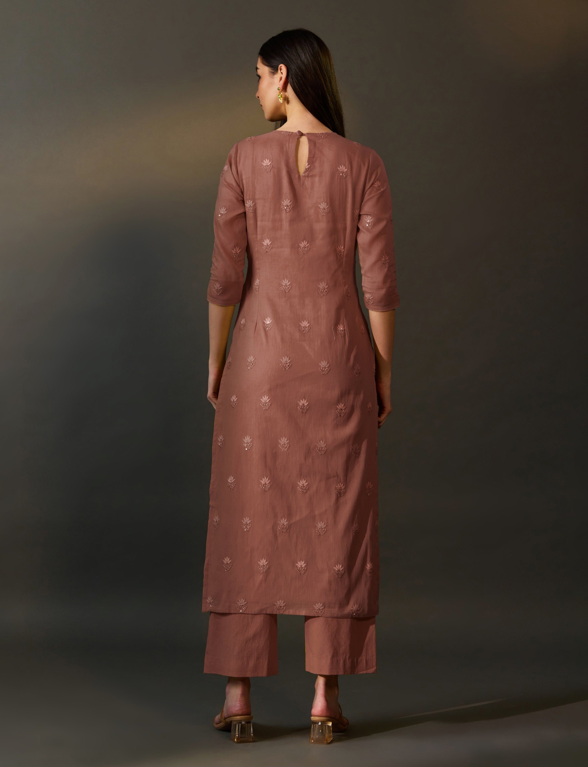 Yellow / Mauve Pink Close Neck Embroidered Kurta